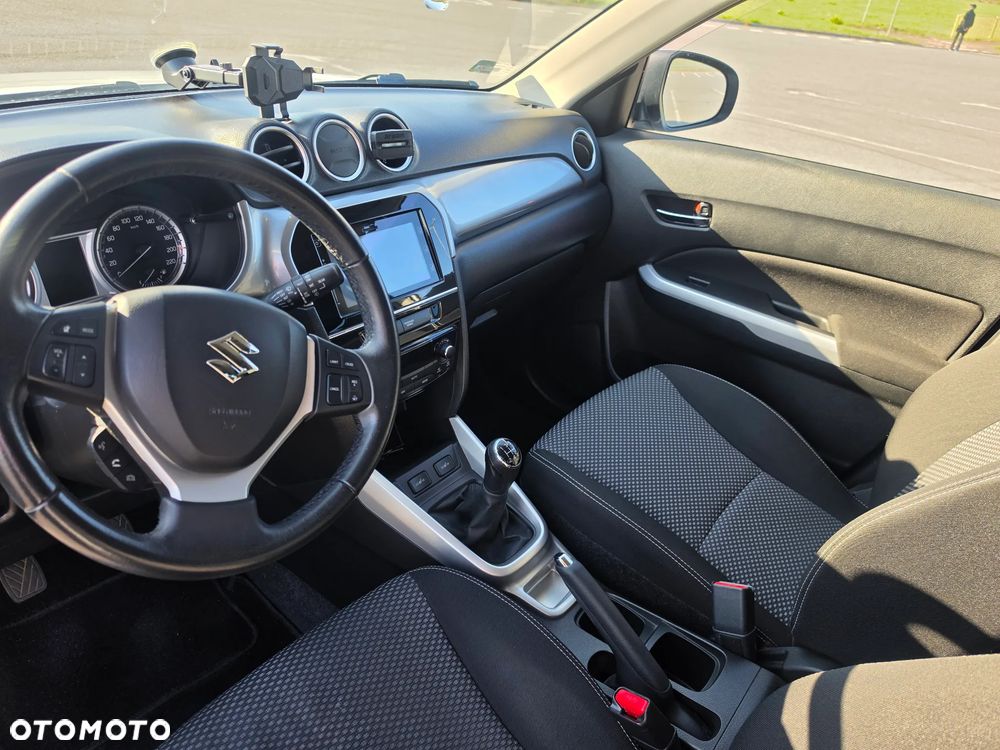Suzuki Vitara - 16