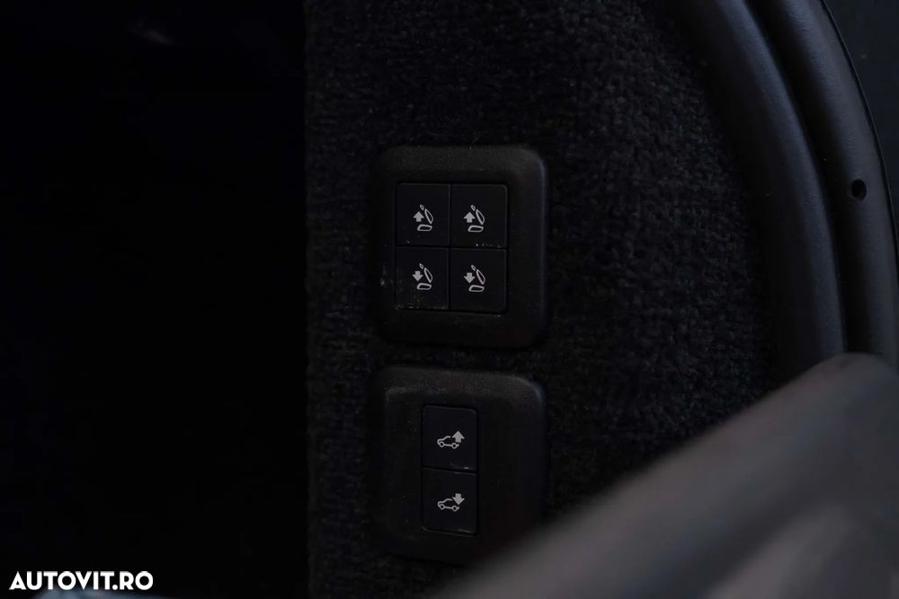Land Rover Range Rover Vogue - 33