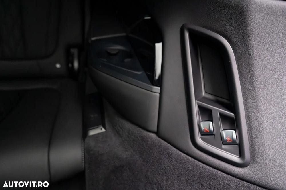 BMW X7 M60i xDrive - 16