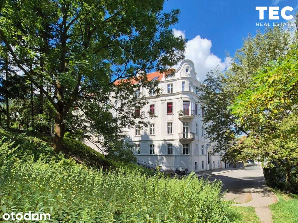 UNIKATOWA NIERUCHOMOŚĆ, Widok na całe miasto