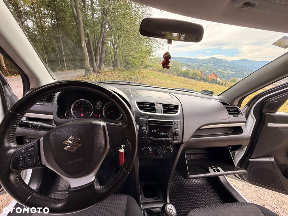 Suzuki Swift - 12