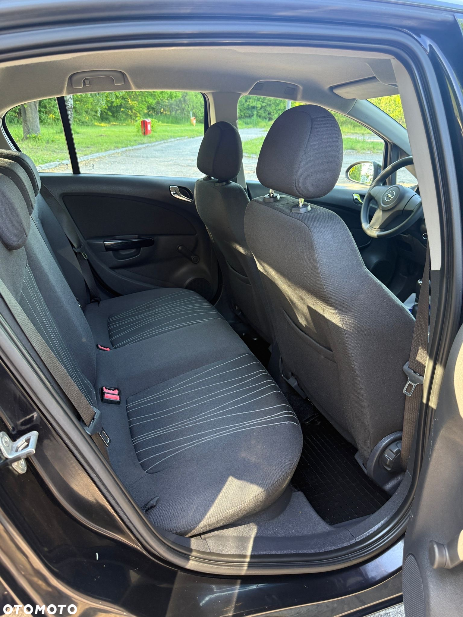 Opel Corsa 1.2 16V Enjoy - 22