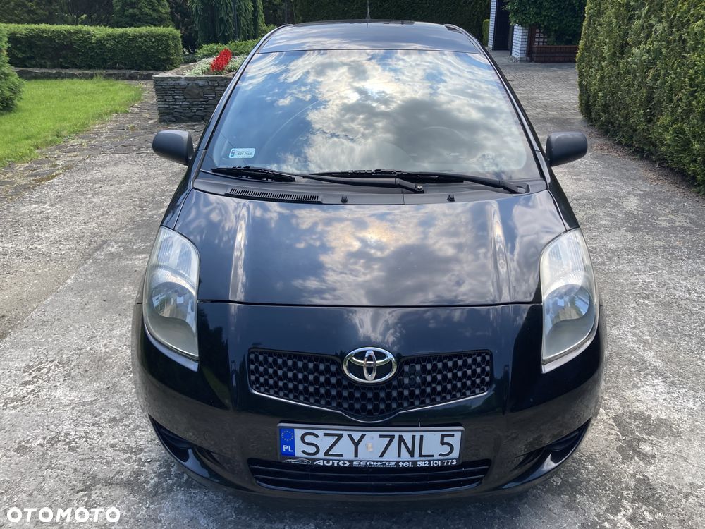Toyota Yaris 1.3 Luna A/C - 2