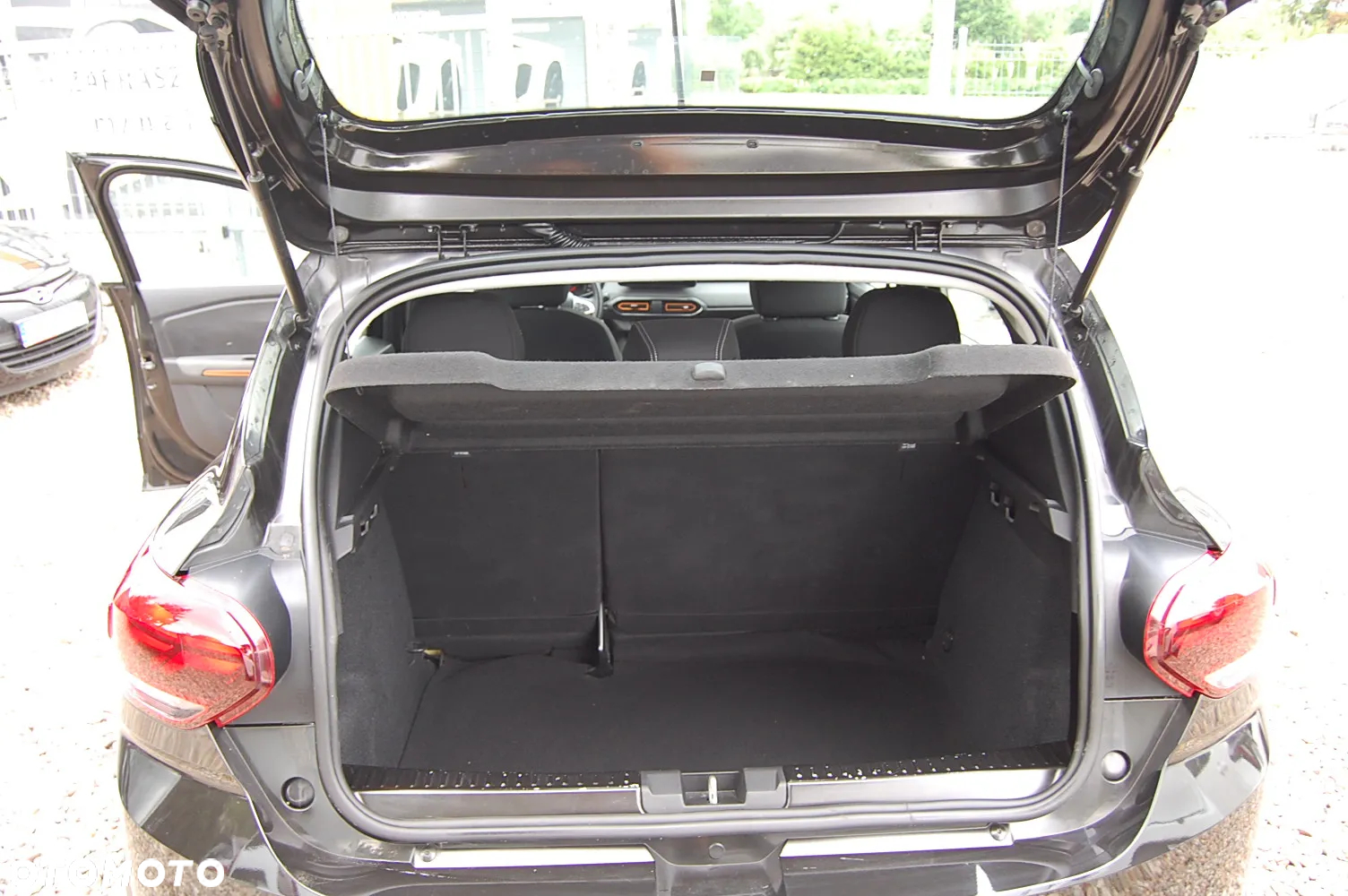 Dacia Sandero Stepway TCe 100 Prestige - 27