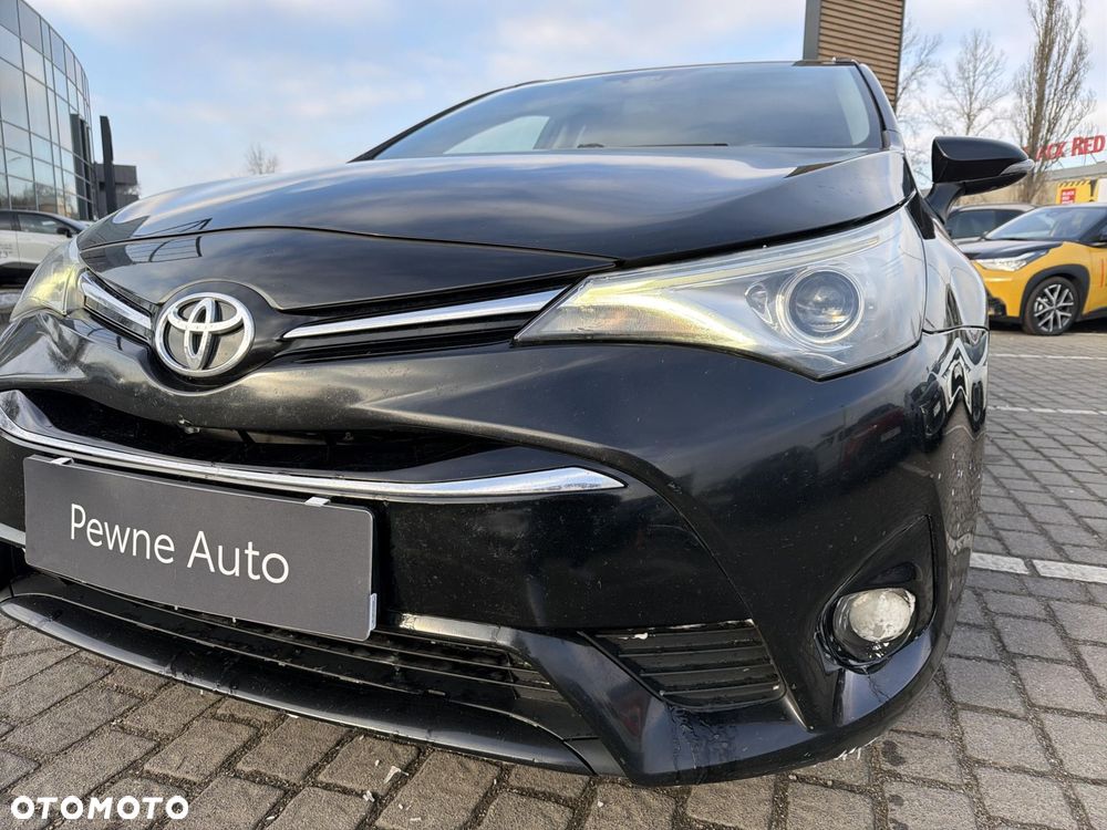 Toyota Avensis 2.0 D-4D Premium - 9