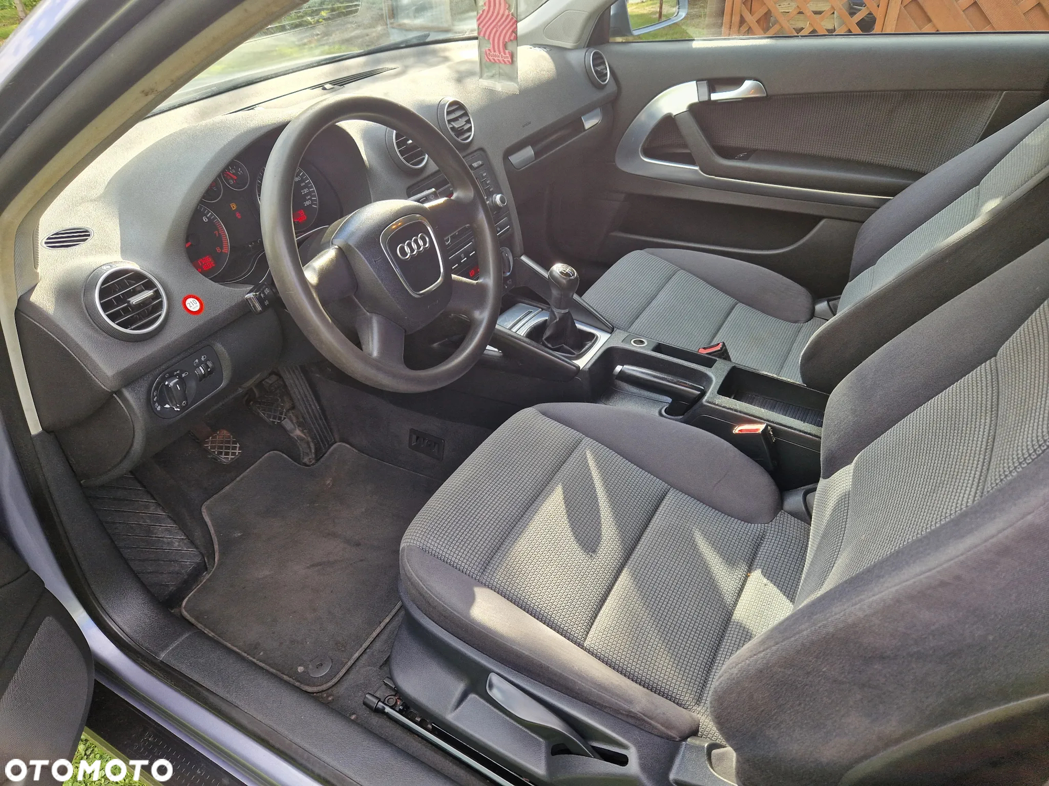 Audi A3 1.6 Limited Edition - 9