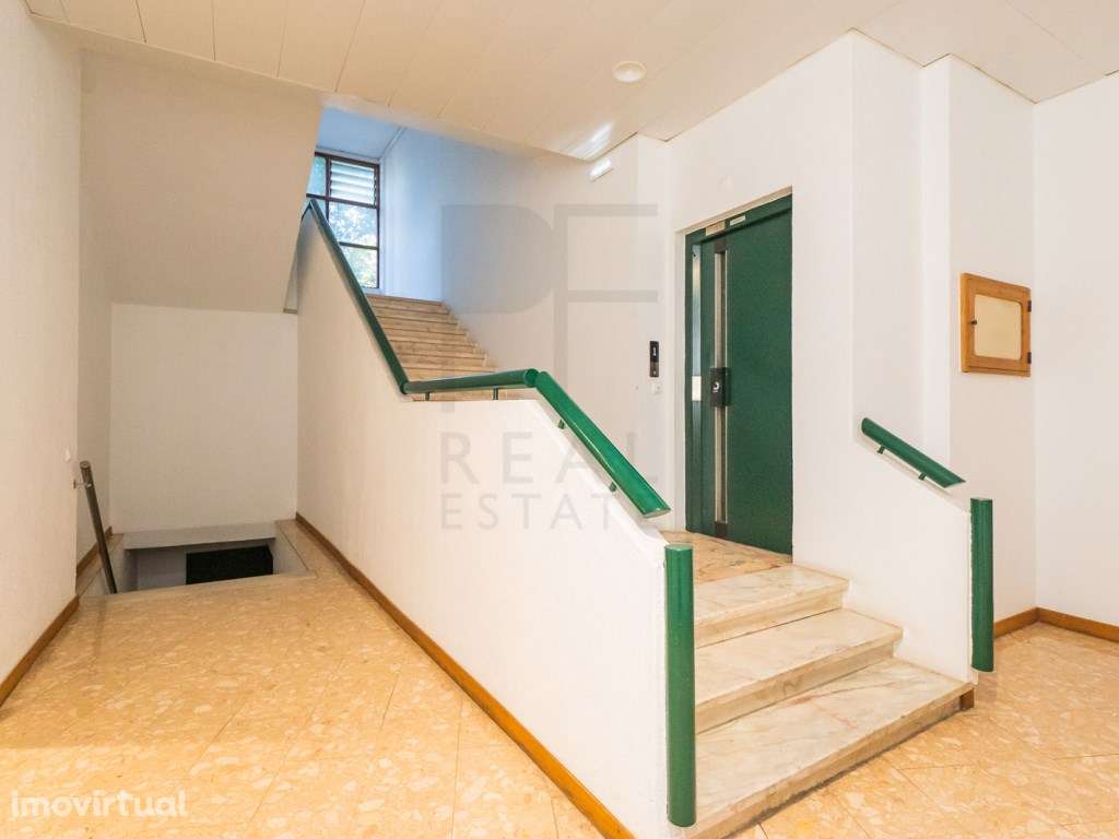 Excelente T1 no Coração do Estoril | Localização Premium - Grande imagem: 4/45