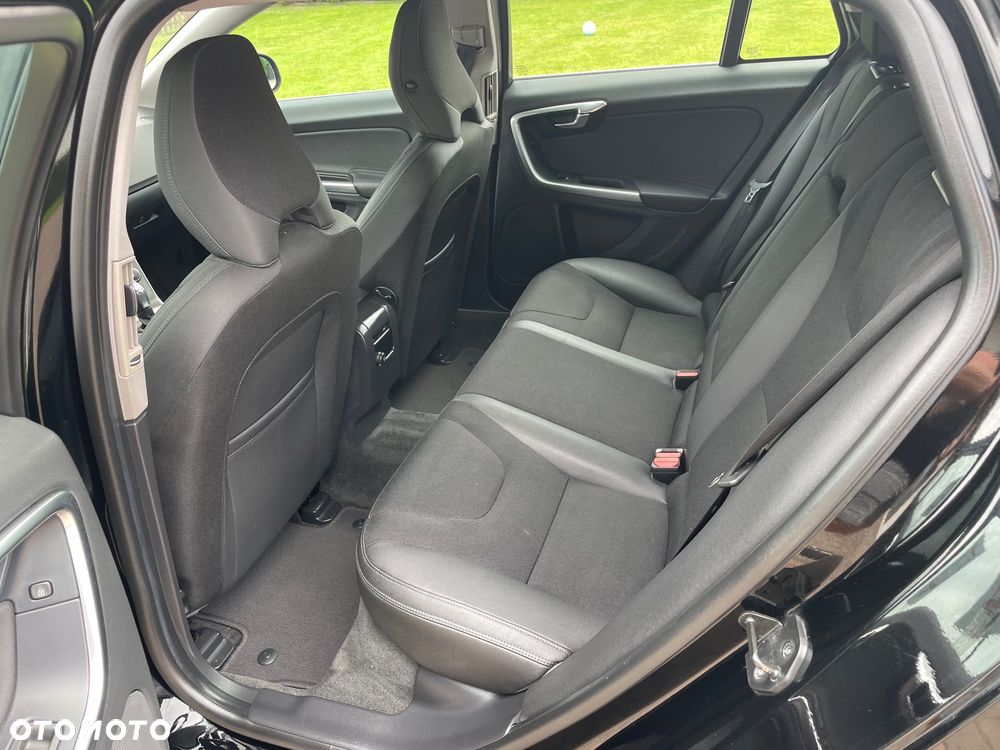 Volvo V60 - 8