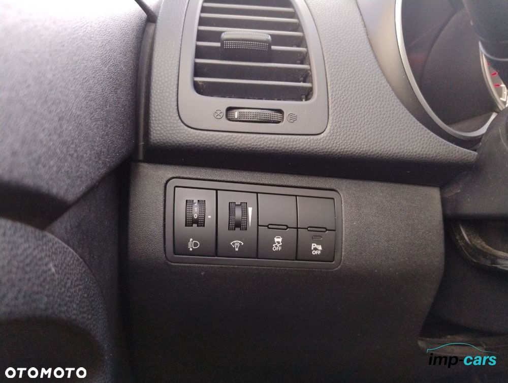 Kia Venga - 13