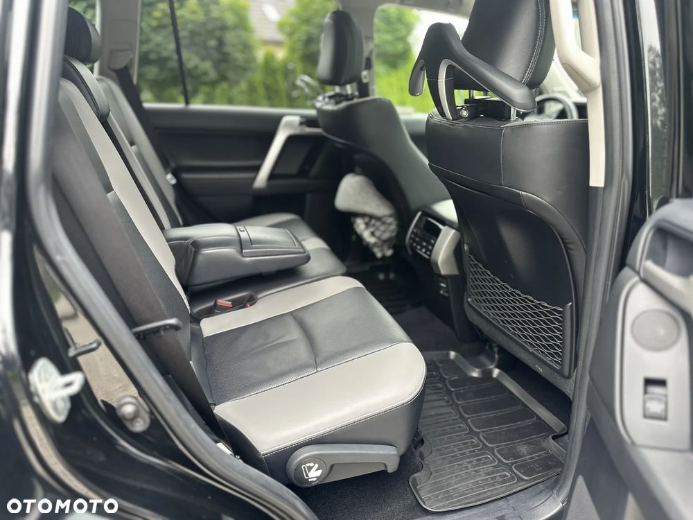 Toyota Land Cruiser LC 2.8 D-4D Executive - 23