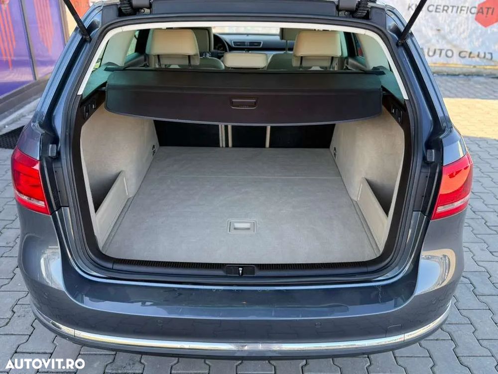 Volkswagen Passat Variant 2.0 TDI 4Motion BlueMotion Technology Comfortline DSG - 5