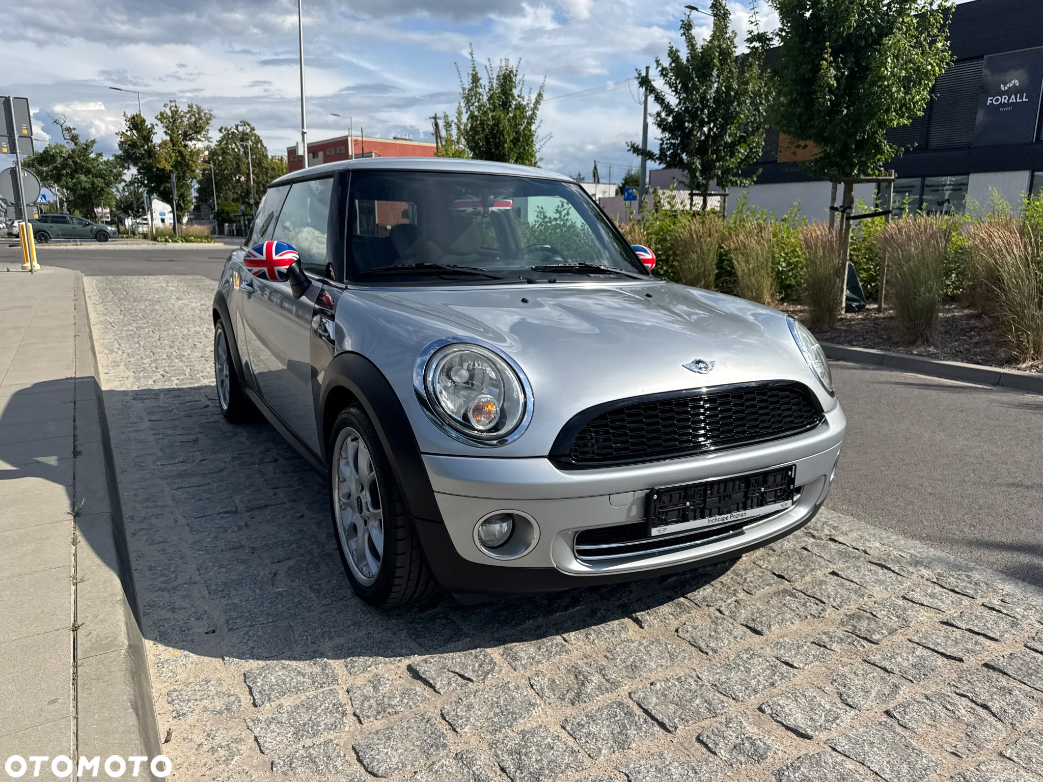 MINI ONE Standard - 16