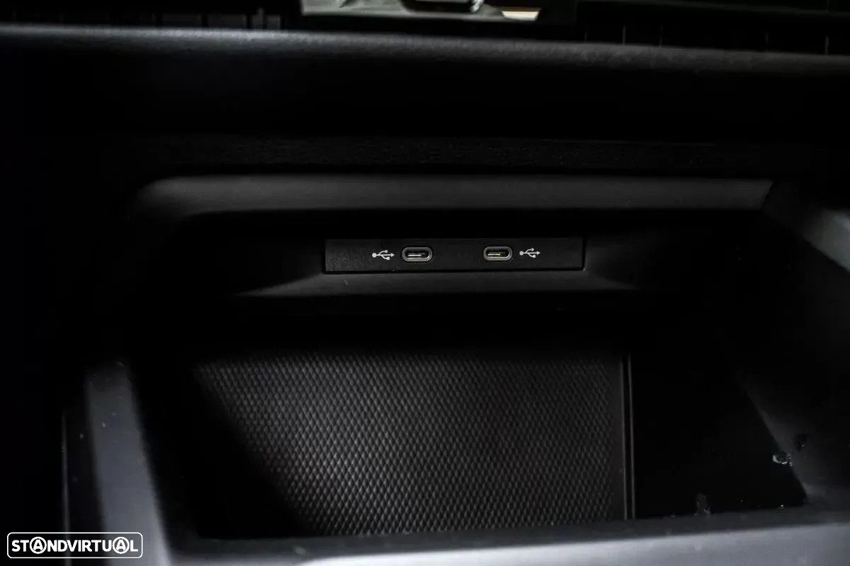 VW Golf Variant 2.0 TDi Conceptline - 24