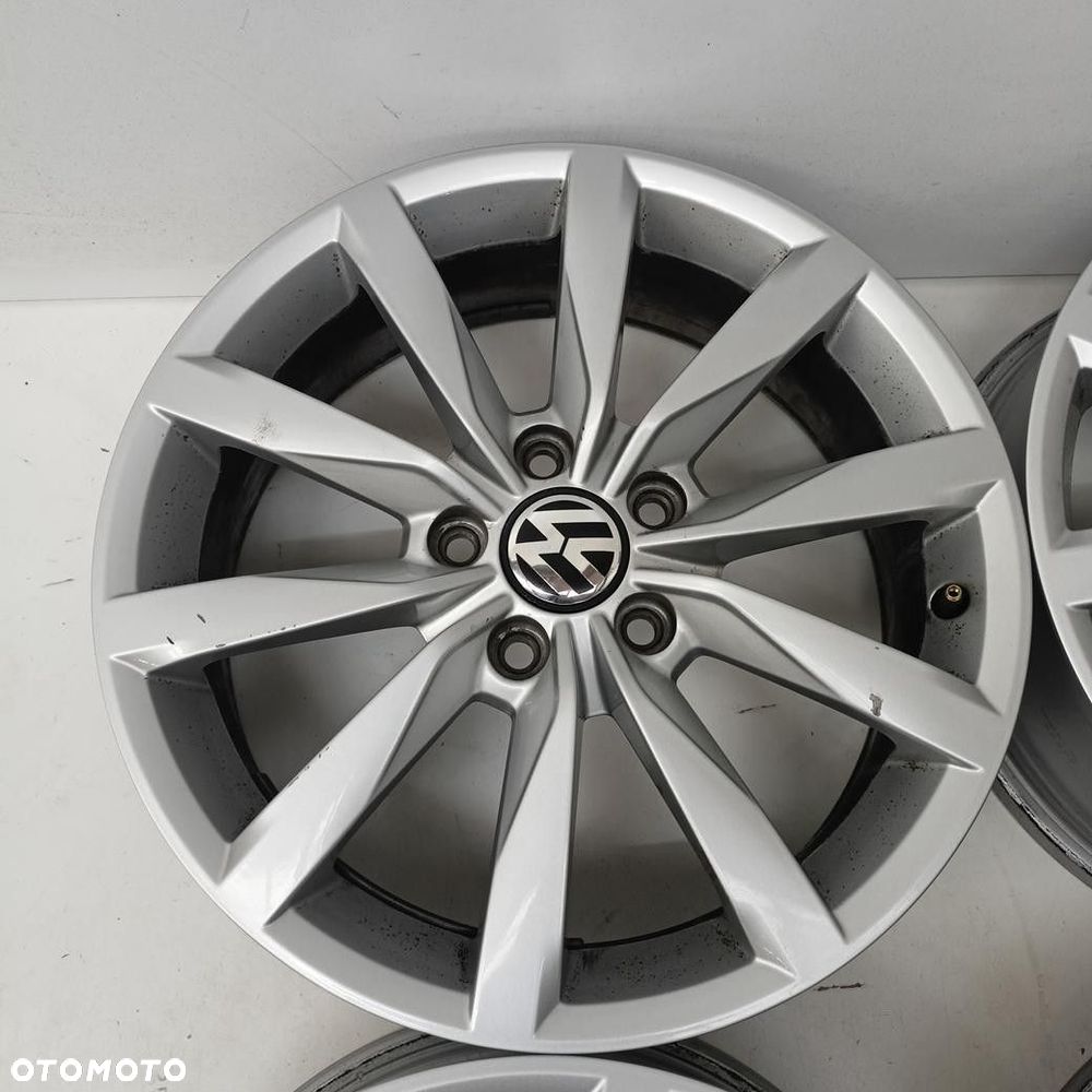 Alufelgi 5x112 17 Vw Golf VII 5G0601025K 4szt (F7122) - 2