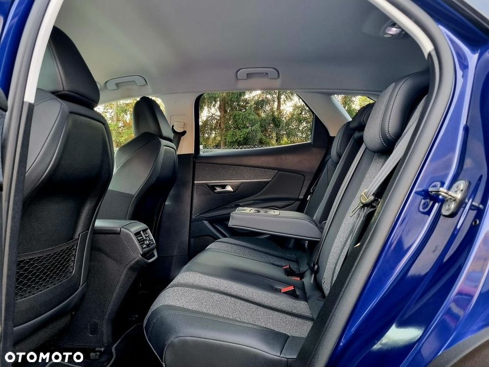 Peugeot 3008 1.5 BlueHDi Allure S&S - 10