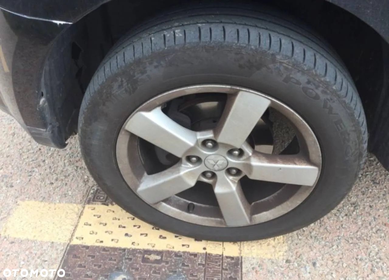 Mitsubishi Outlander 2.2 DI-D 4WD Instyle - 9