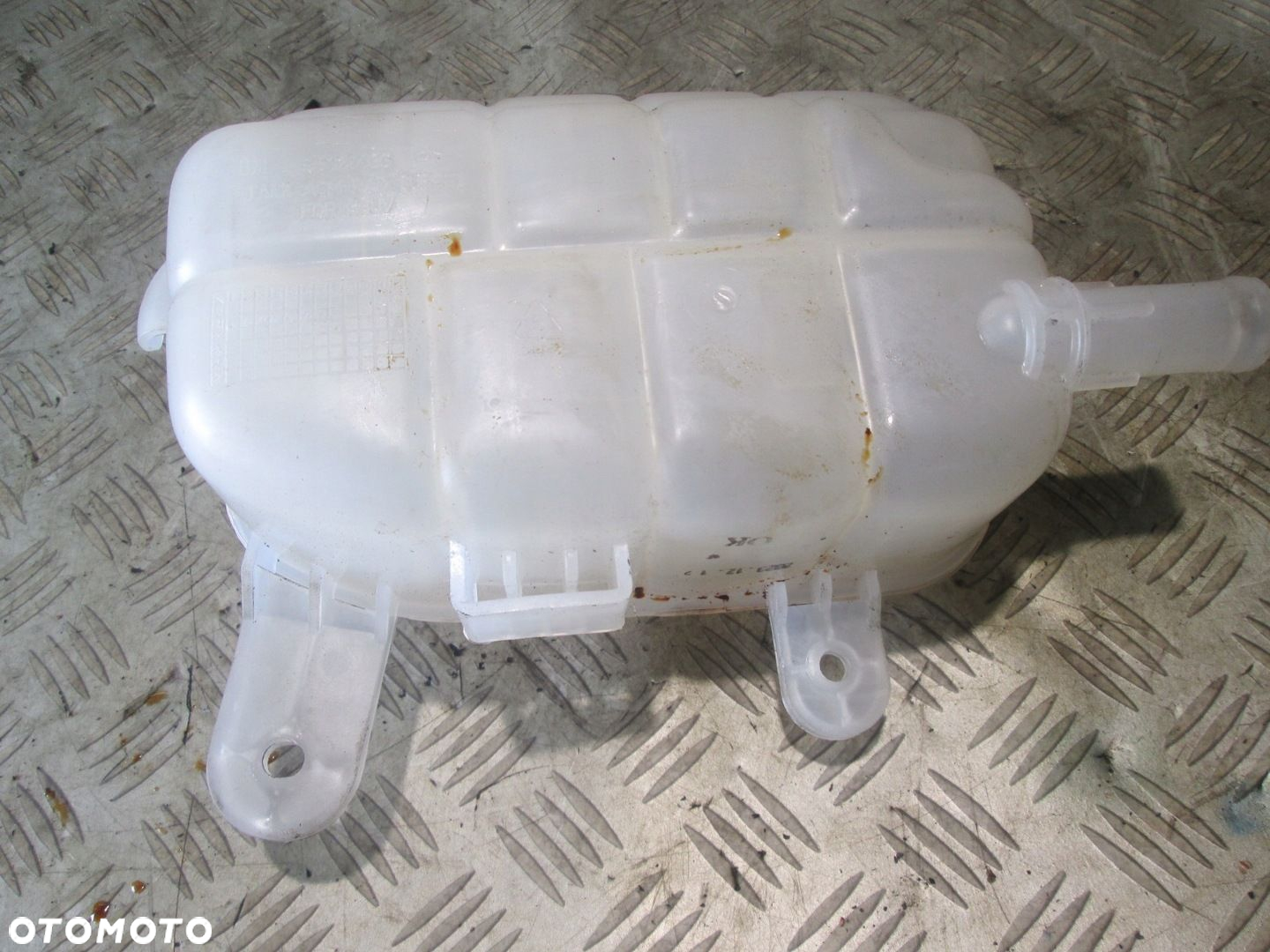 OPEL MOKKA ZBIORNIK WYRÓWNAWCZY 95380033 - 2