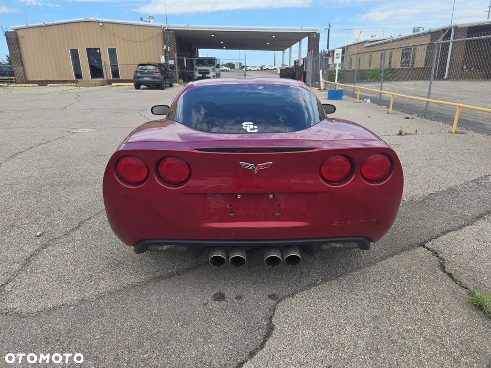 Chevrolet Corvette - 6
