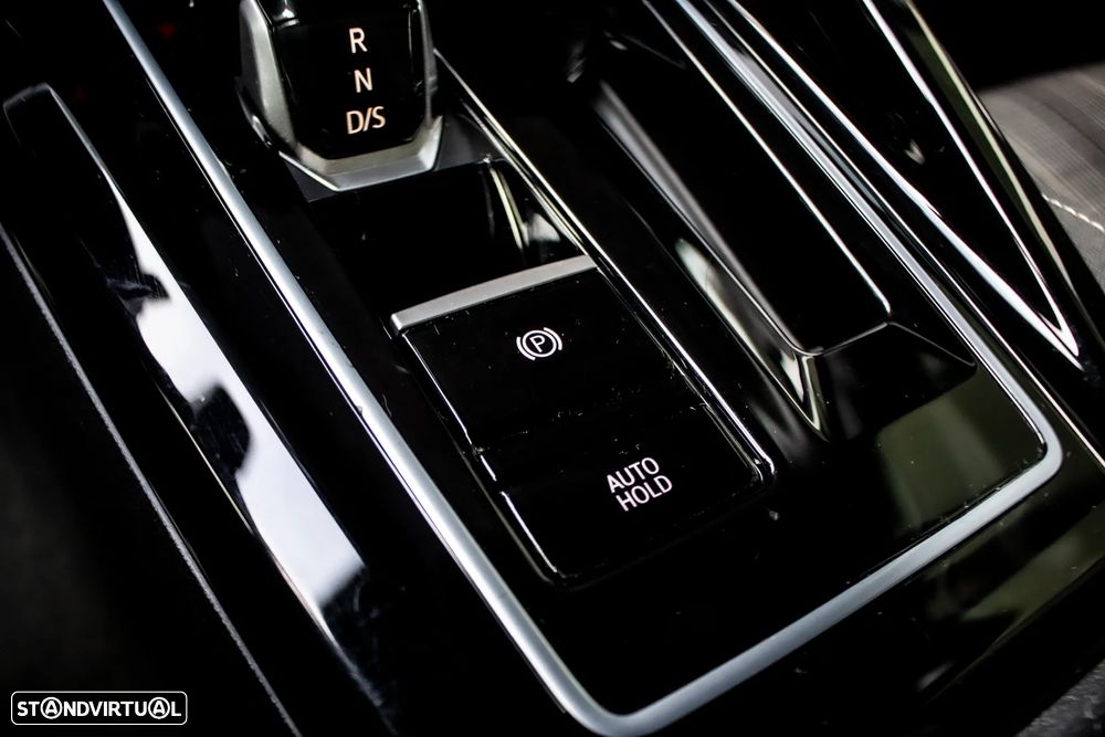 VW Golf 2.0 TDI GTD DSG - 22