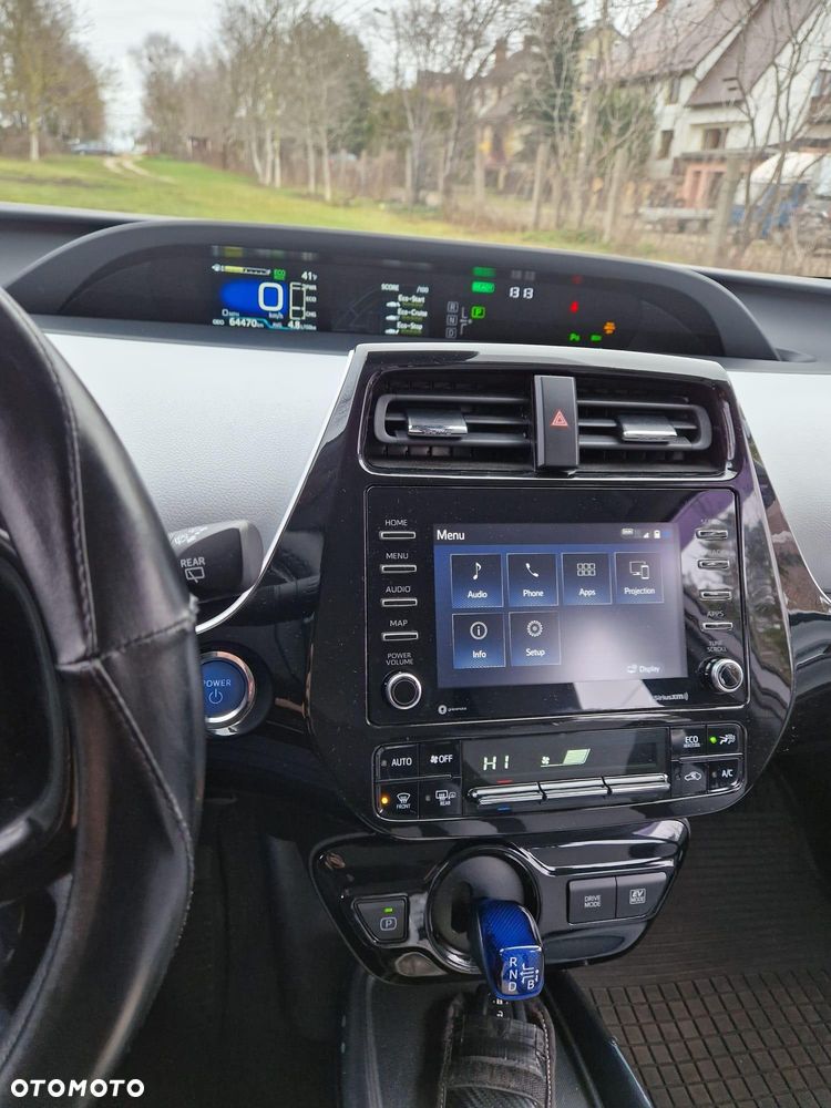 Toyota Prius Hybrid - 21