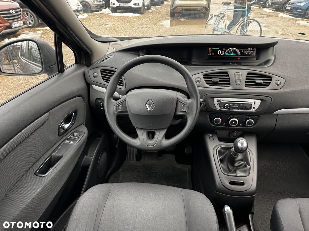 Renault Scenic 1.6 16V Expression - 32