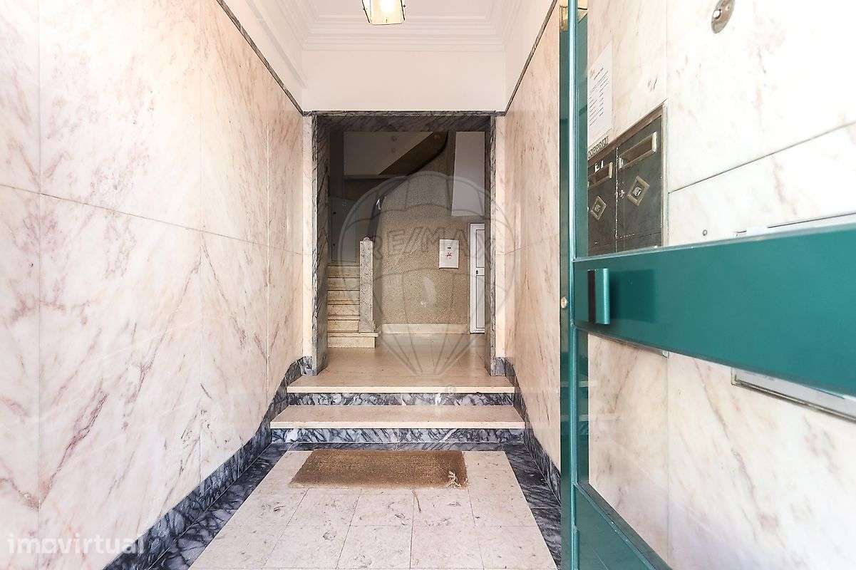 Apartamento T2 para arrendamento - Grande imagem: 2/37