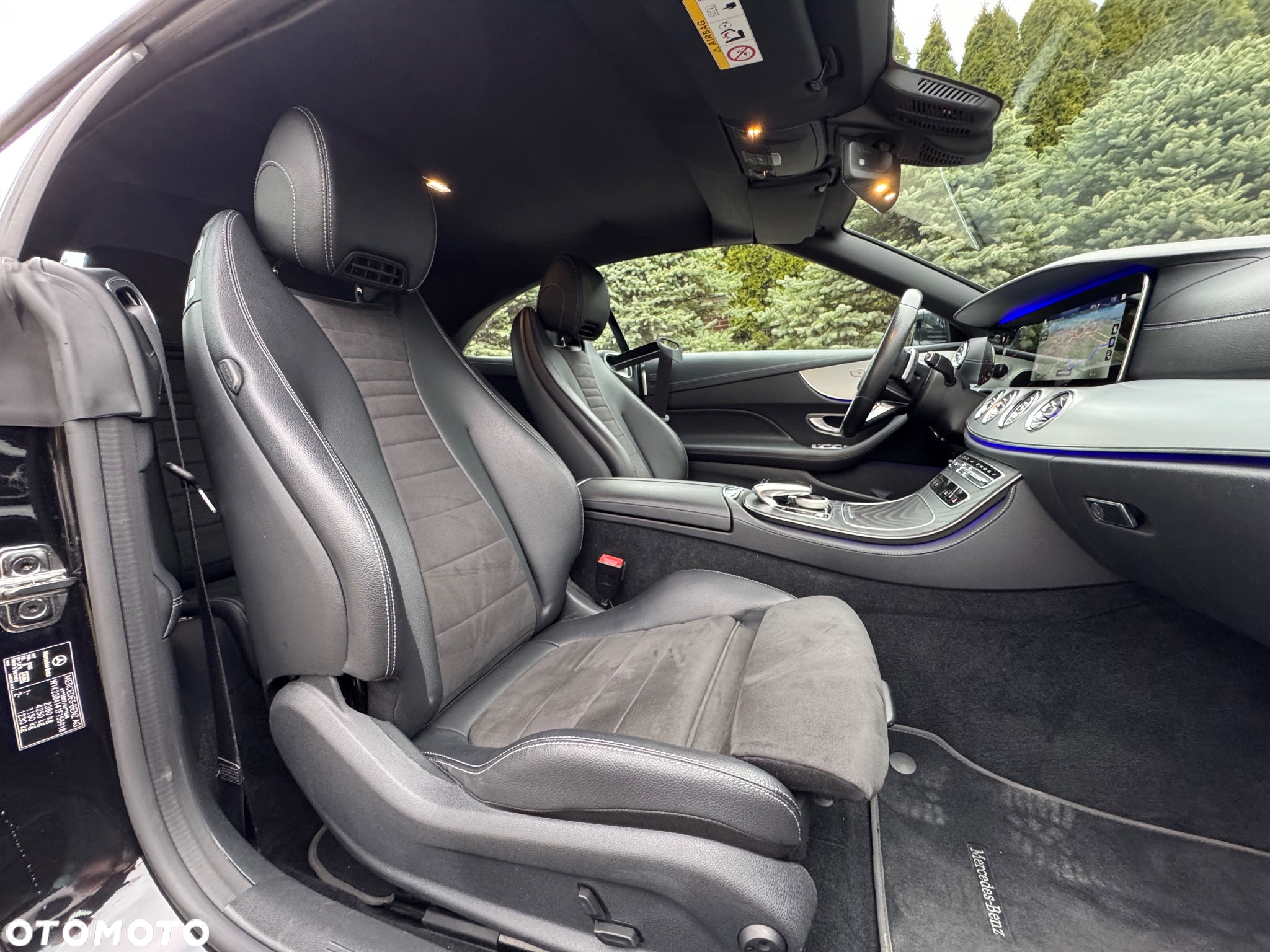 Mercedes-Benz Klasa E 220 d Cabrio 9G-TRONIC AMG Line - 17