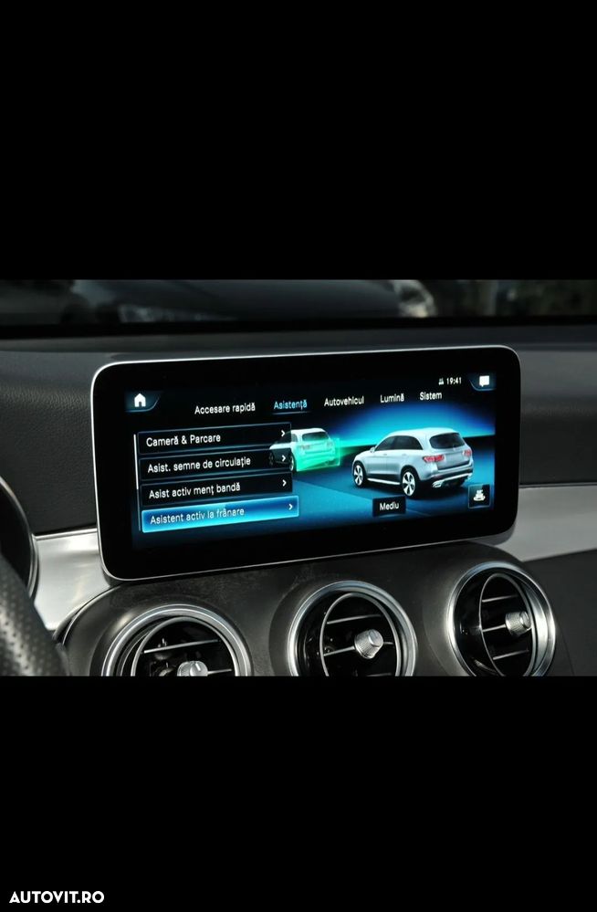 Mercedes-Benz GLC 220 d 4Matic 9G-TRONIC AMG Line - 16