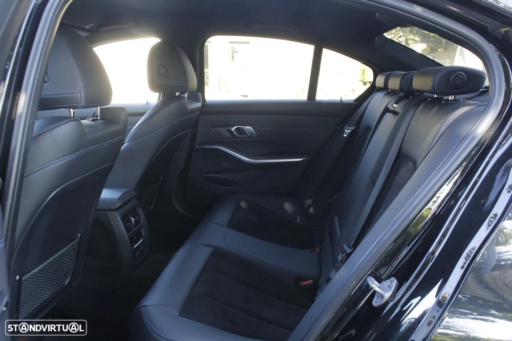 BMW 330 e Pack M Auto - 22