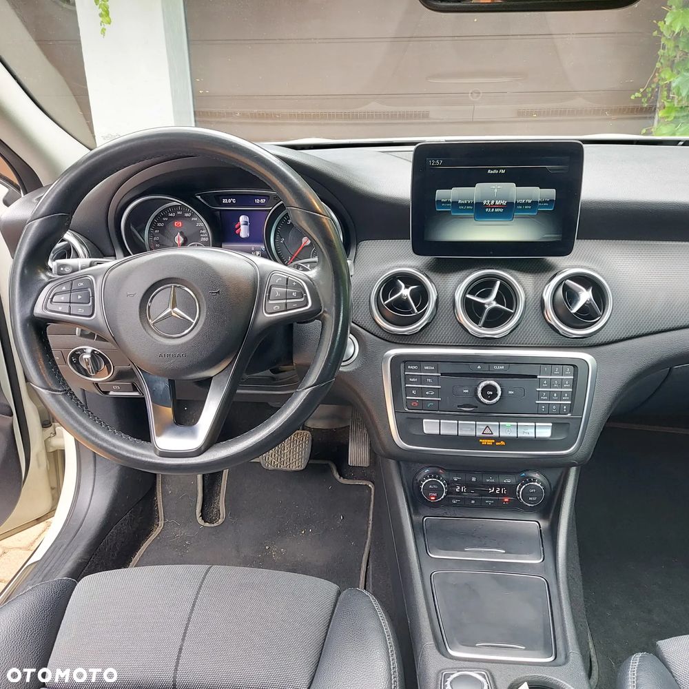 Mercedes-Benz GLA - 6