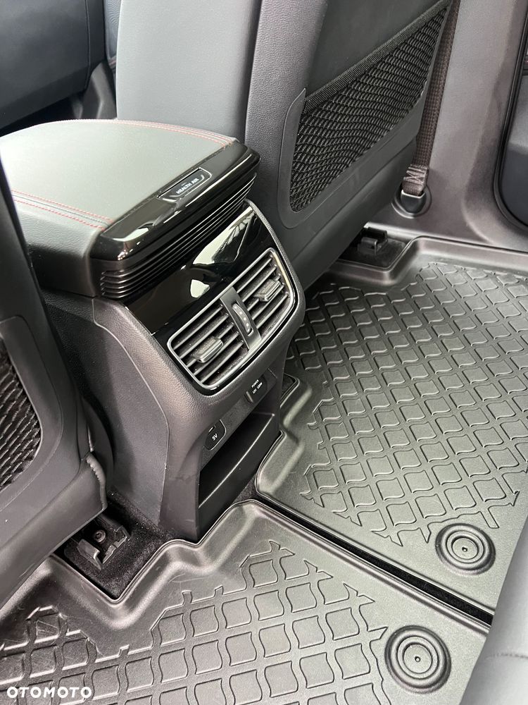 Maxus Euniq 6 - 33