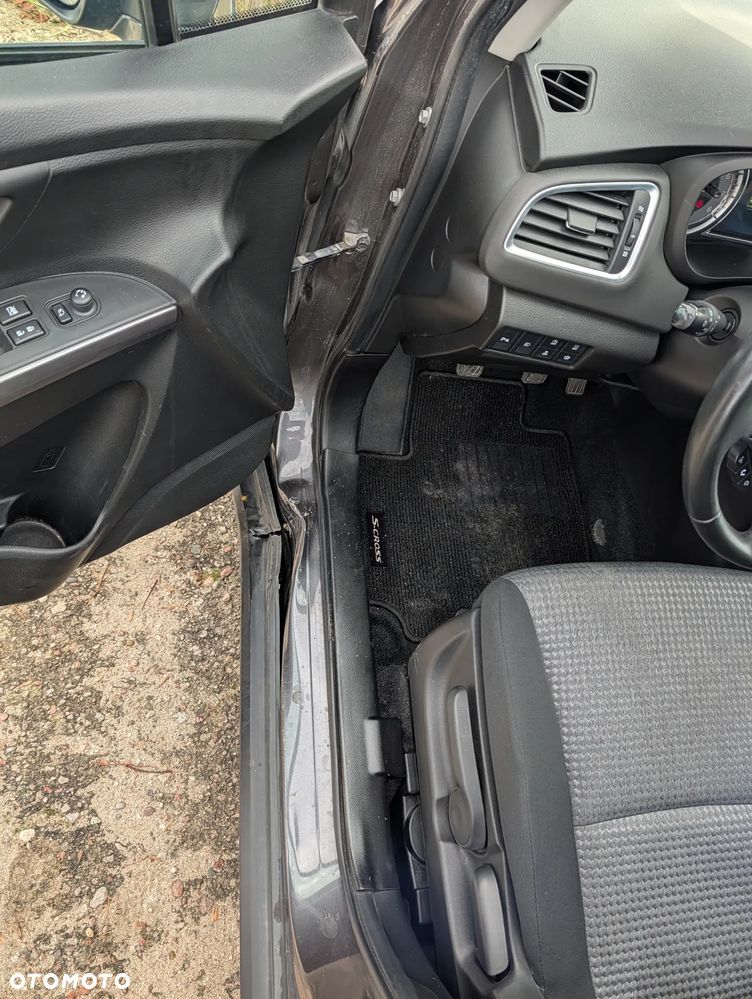 Suzuki S-Cross - 19