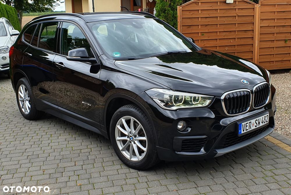 BMW X1 sDrive18d Sport Line - 1
