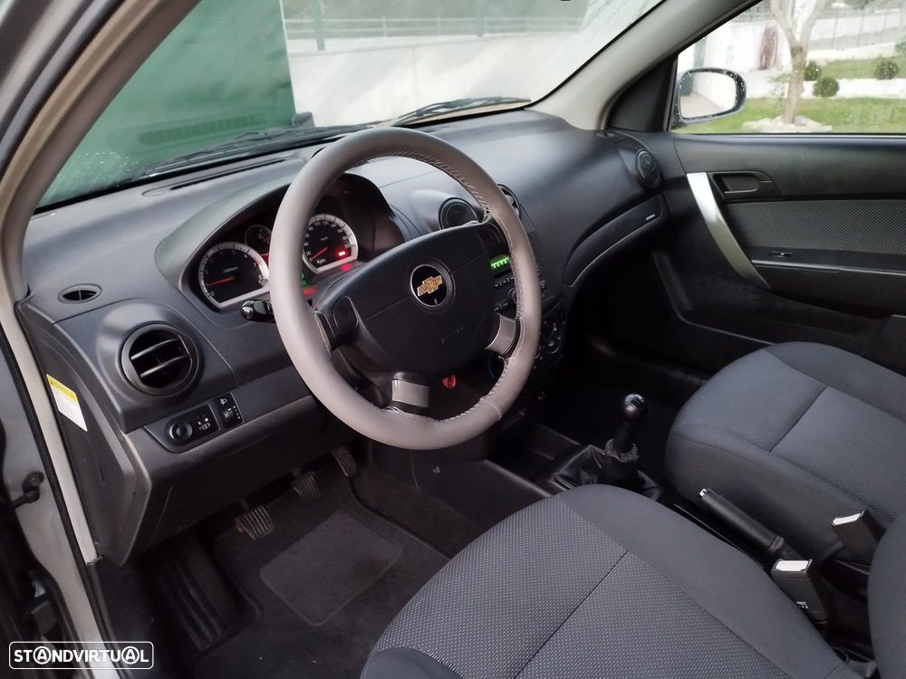 Chevrolet Aveo 1.2 LS - 18