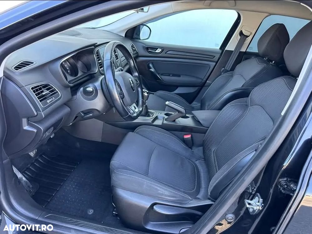 Renault Megane - 7