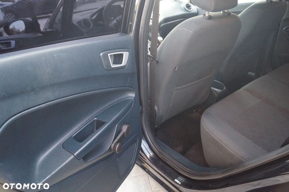 Ford Fiesta 1.25 Ghia EU5 - 26