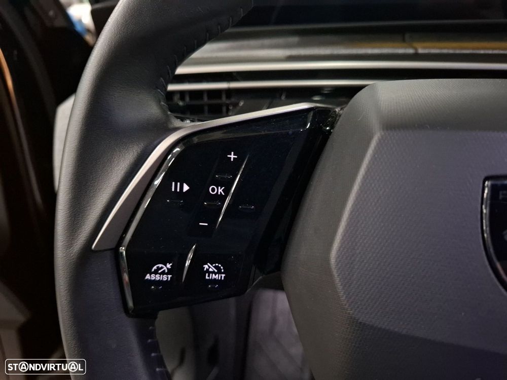 Peugeot 3008 1.2 Hybrid Allure e-DCS6 - 16