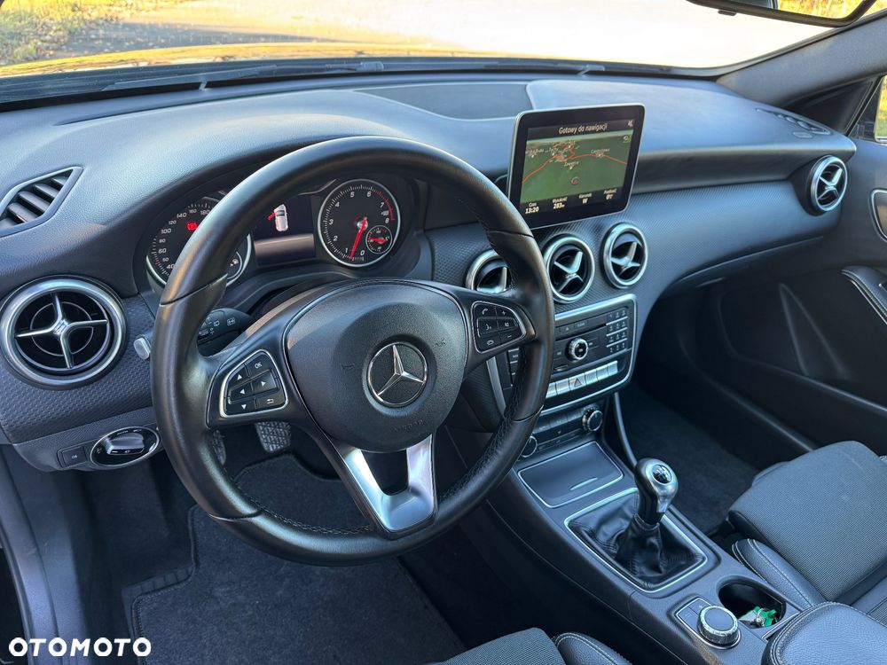 Mercedes-Benz Klasa A 180 BlueEFFICIENCY Edition Style - 10