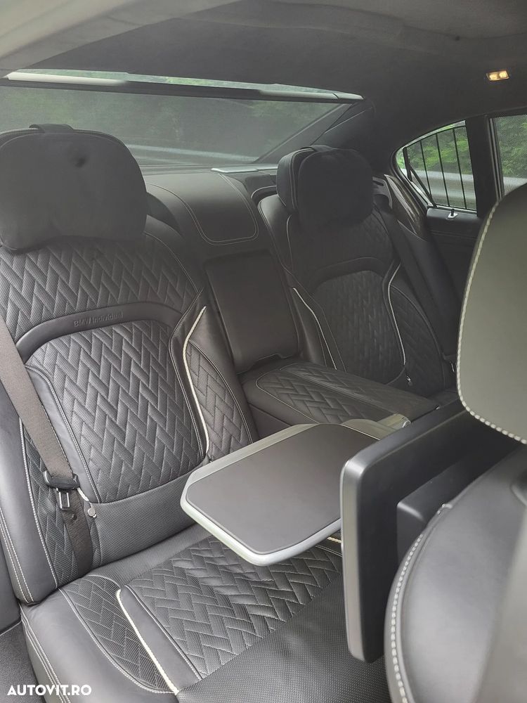 BMW Seria 7 - 28