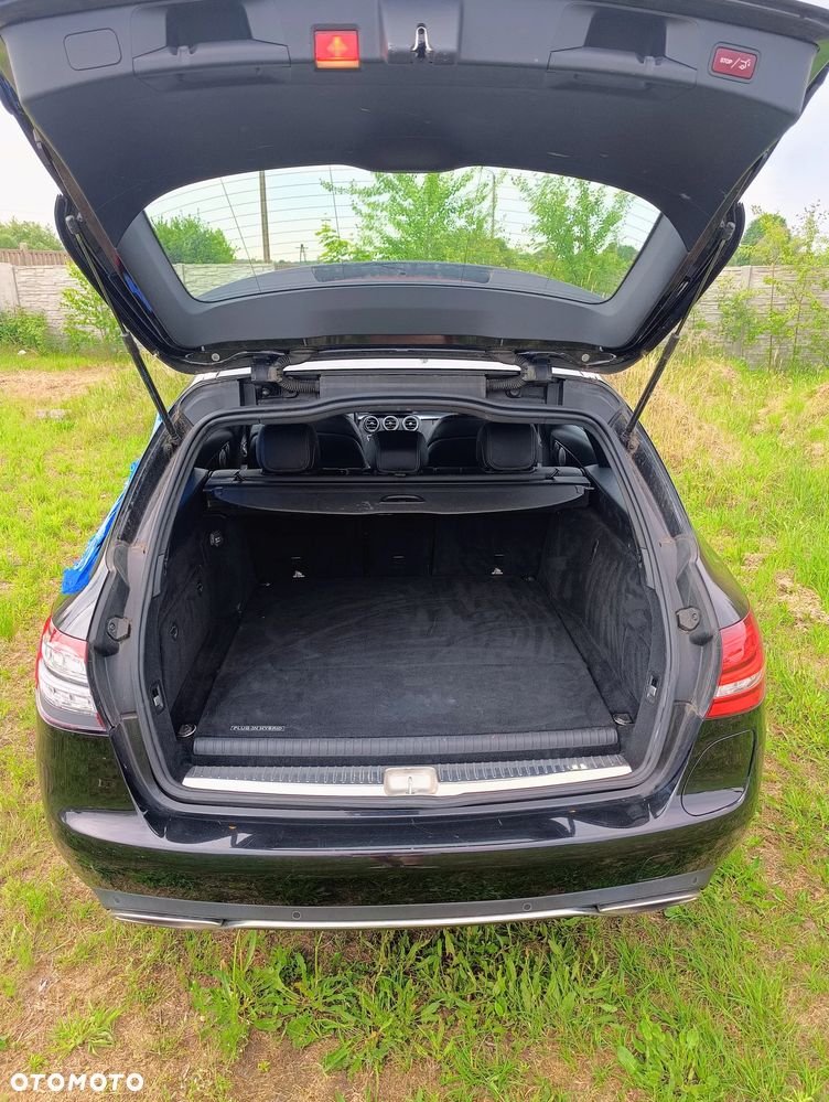 Mercedes-Benz Klasa C 350 e - 12