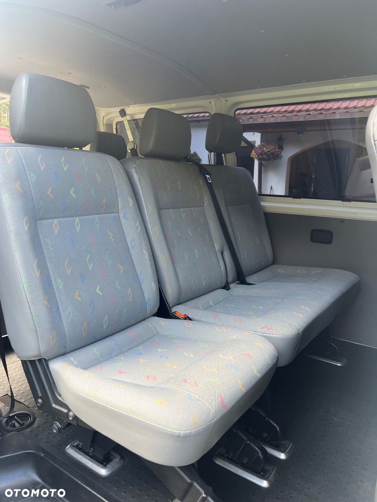 Volkswagen Transporter - 17