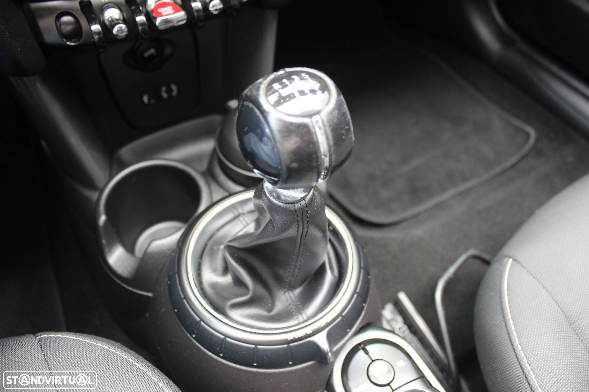 MINI 3 Portas Cooper D - 14
