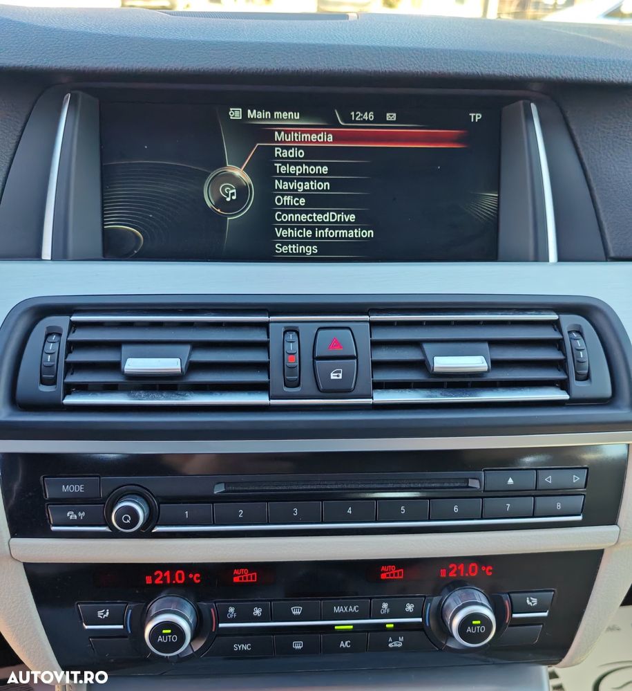 BMW Seria 5 520d xDrive Aut. Modern Line - 24