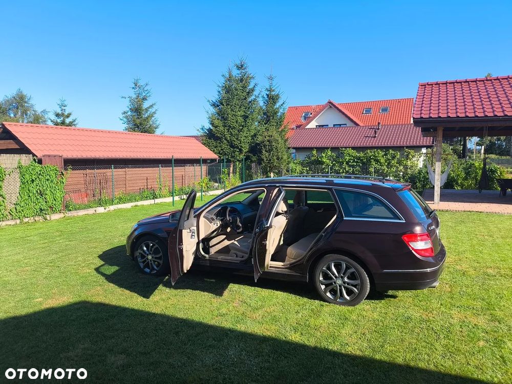 Mercedes-Benz Klasa C 220 CDI BlueEff Elegance - 3