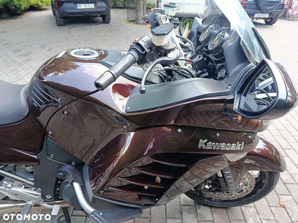 Kawasaki GTR - 3