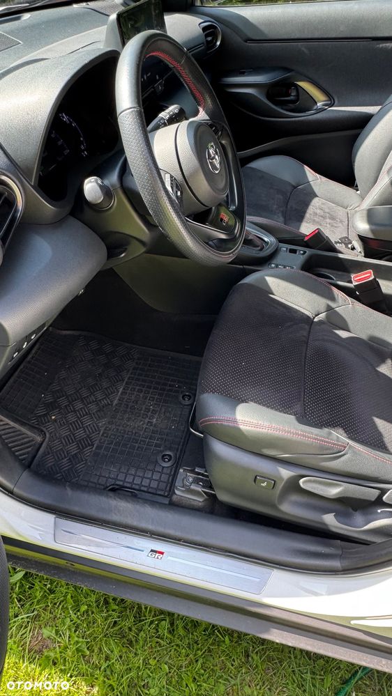 Toyota Yaris Cross Hybrid 1.5 GR Sport - 8