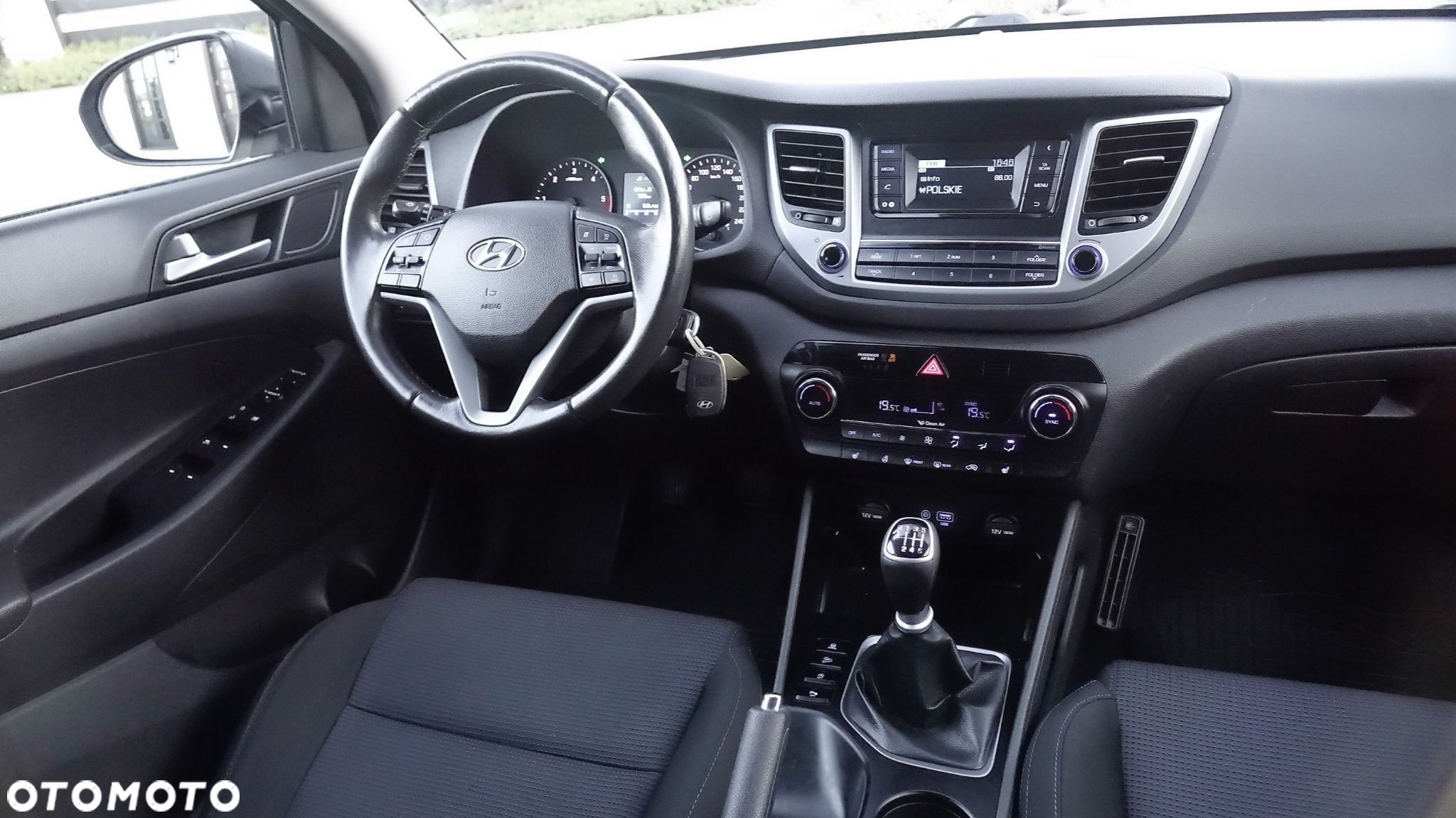 Hyundai Tucson - 32
