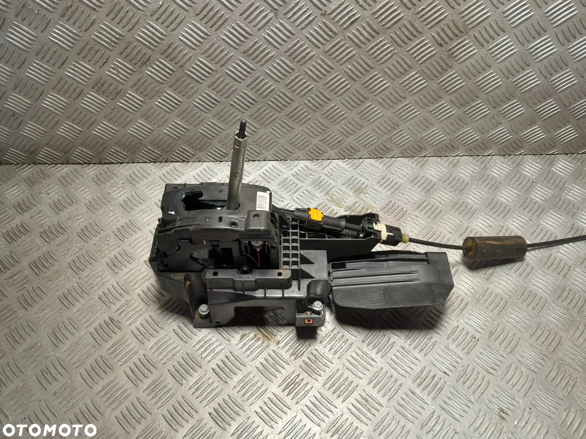OPEL INSIGNIA A WYBIERAK ZMIANY BIEGÓW AUTOMAT OZNACZENIE: 13261545 - 2