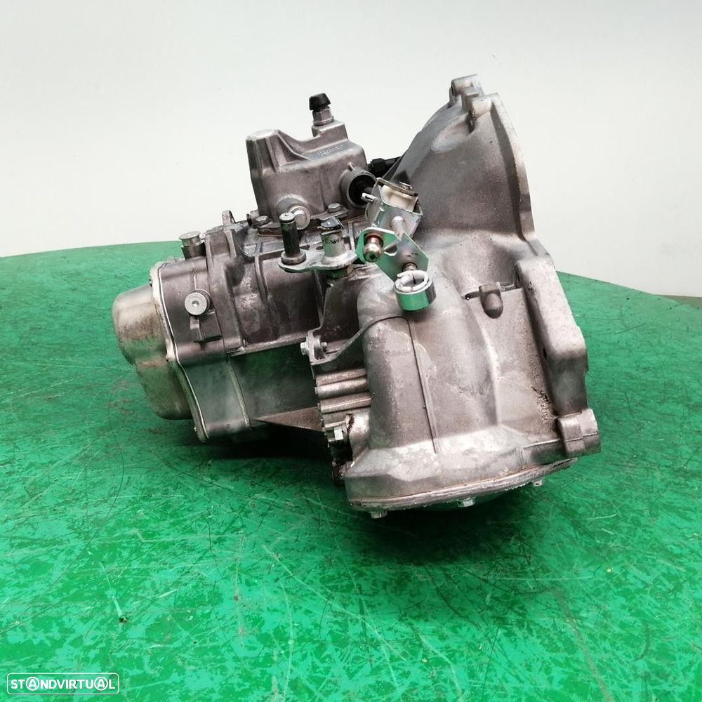 CAIXA VELOCIDADES OPEL ASTRA H TWINTOP 2006 - 5