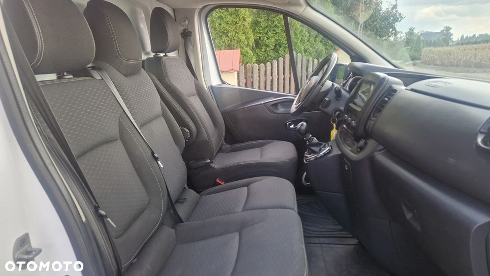 Opel VIVARO BITURBO 1.6 CDTI 145 KM kamera cofania - 18